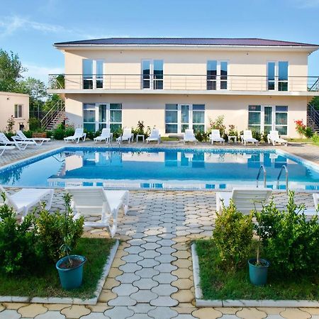 Family Resort Bambora Gudauta Eksteriør billede
