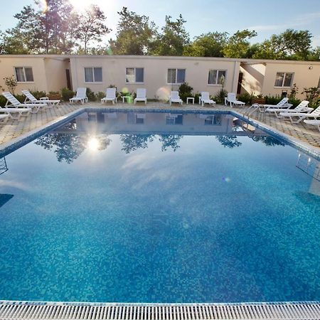 Family Resort Bambora Gudauta Eksteriør billede