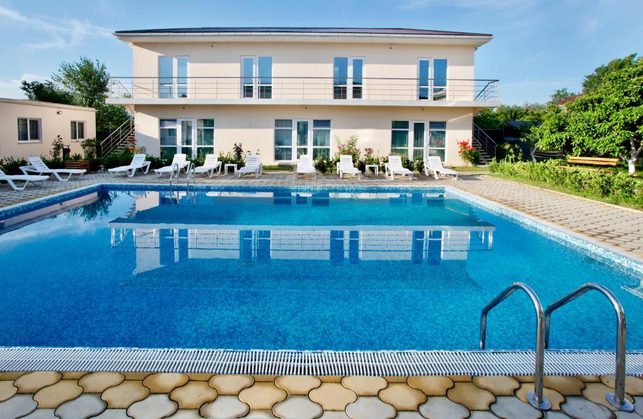 Family Resort Bambora Gudauta Eksteriør billede